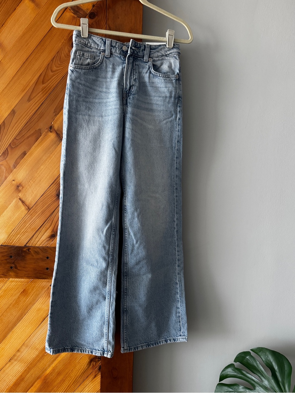 H&M Wide High Waist Full length Jeans Women's Size 0 NWT